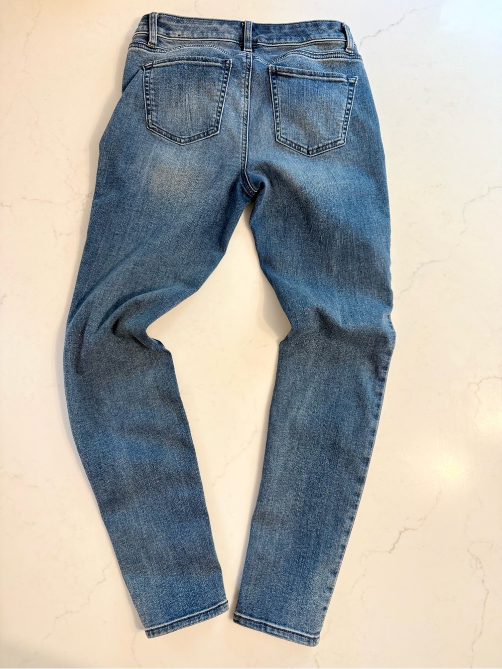 White House Black Market Women's Slim Skinny Jeans - Medium Blue Wash - Picture 3 of 4